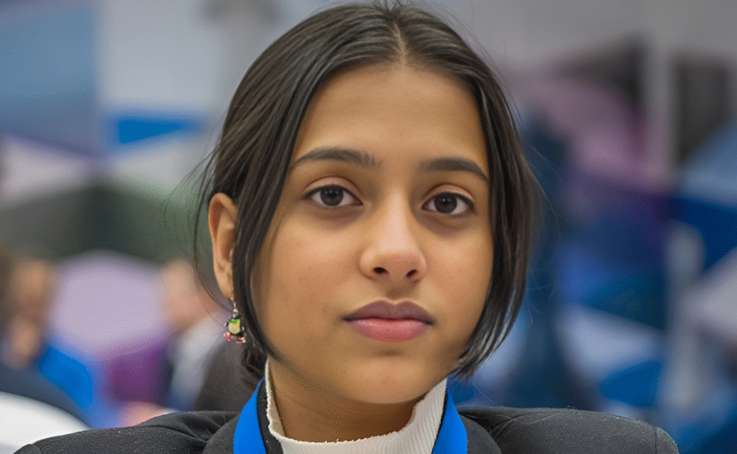 ইতিহাসে নাম লেখালেন দিব্যা দেশমুখ: মহিলা দাবা বিশ্বকাপে ভারতের প্রথম চ্যাম্পিয়ন