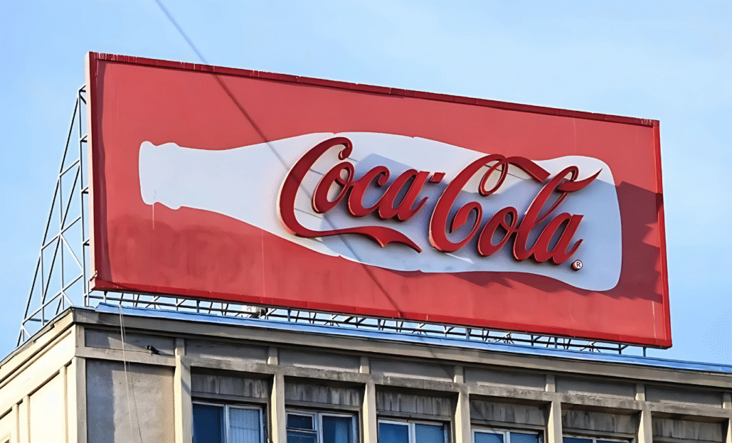 কোকাকোলার জরুরি সতর্কবার্তা: জনপ্রিয় অ্যাপলটাইজার জুসে উচ্চমাত্রার ক্লোরেট, বাজার থেকে প্রত্যাহার