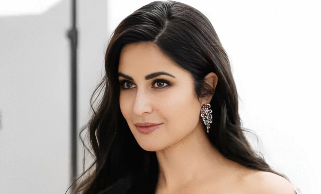 মা হতে চলেছেন ক্যাটরিনা? ঢিলেঢালা পোশাকে বেবি বাম্প আড়াল করছেন? ভাইরাল ছবিতে তীব্র জল্পনা!