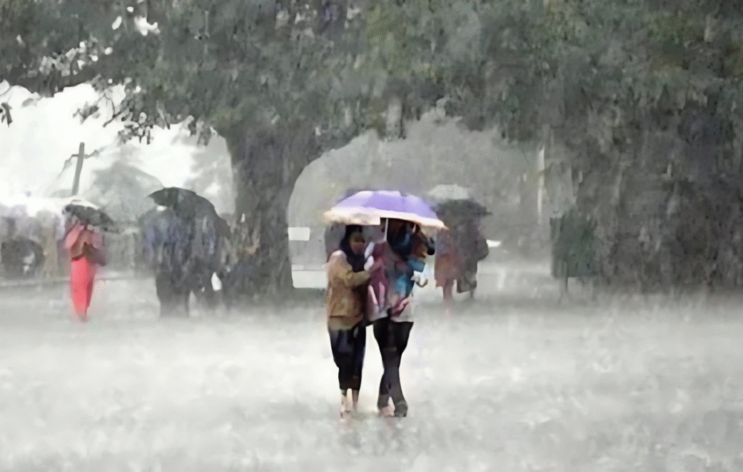 সিলেটে রেকর্ড ১৪০ মিলিমিটার বৃষ্টি: দেশের বিভিন্ন অঞ্চলে অতি ভারি বর্ষণের পূর্বাভাস