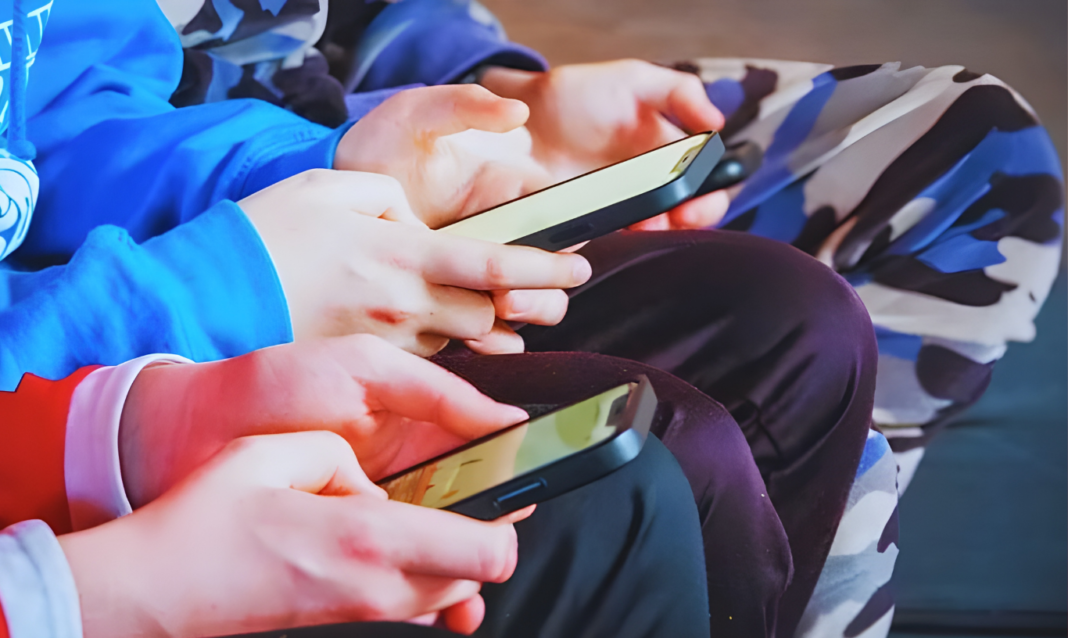 Meta AI কিশোর-কিশোরী আপডেট: অভিভাবক নিয়ন্ত্রণ কেমন কাজ করবে?