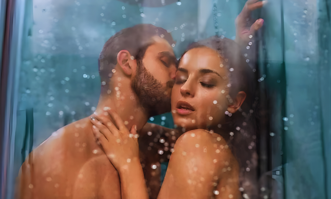 শীতে একসঙ্গে স্নান: সম্পর্কের উষ্ণতা বাড়ানোর সহজ ও কার্যকর উপায়