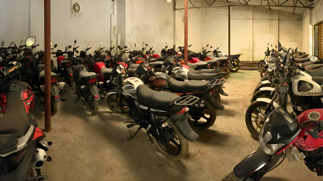 যশোরে গোপন গোডাউনে মিলল ৭৭টি আমেরিকান মোটরসাইকেল!