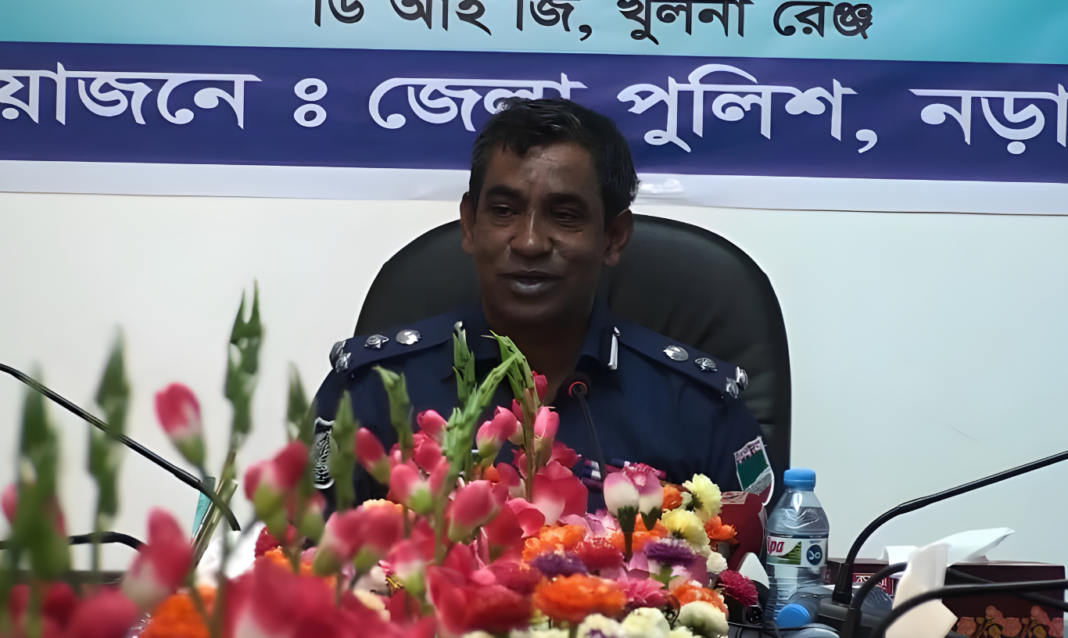 নড়াইলে প্রেস ব্রিফিং: নির্বাচন ঘিরে নিরাপত্তায় পুলিশের বিশেষ প্রস্তুতি জানালেন ডিআইজি