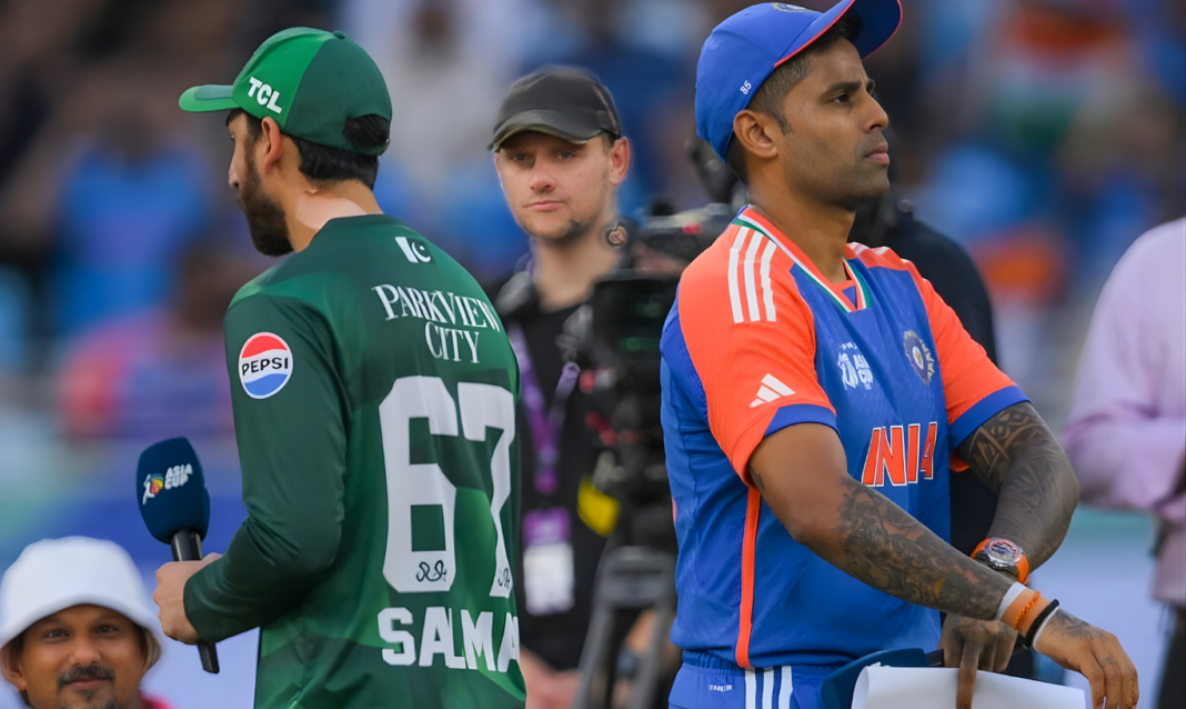 “হাত না মেলানো বোকামি?” সঞ্জয় মঞ্জরেকরের বিস্ফোরক মন্তব্যে সরগরম ক্রিকেট বিশ্ব