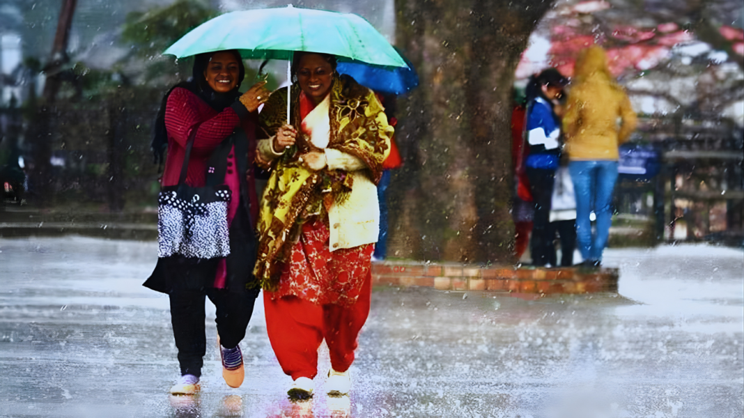 নিম্নচাপের দাপট! হাওয়া অফিসের সতর্কবার্তা, বৃষ্টি কবে কোথায়?
